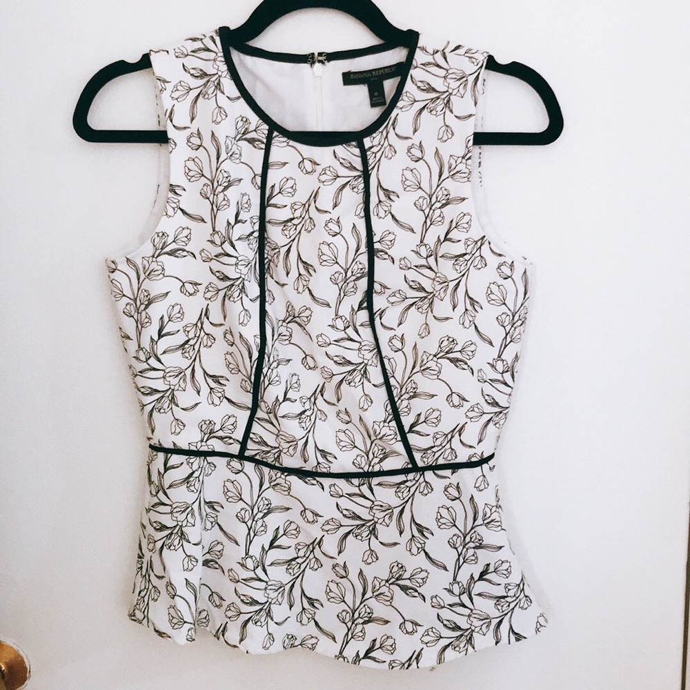 Banana republic flower sleeveless blouse